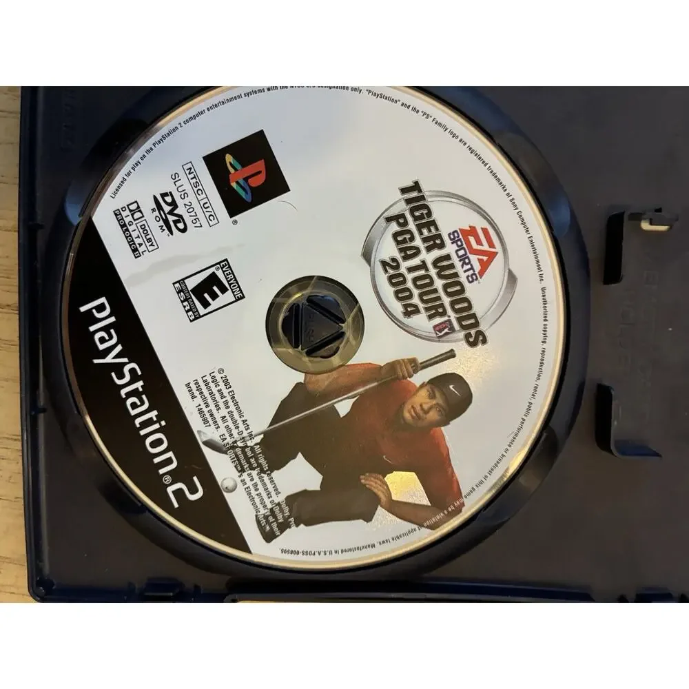 Tiger Woods PGA Tour 2004 PlayStation 2, PS2 y2K vintage Golf Golfing